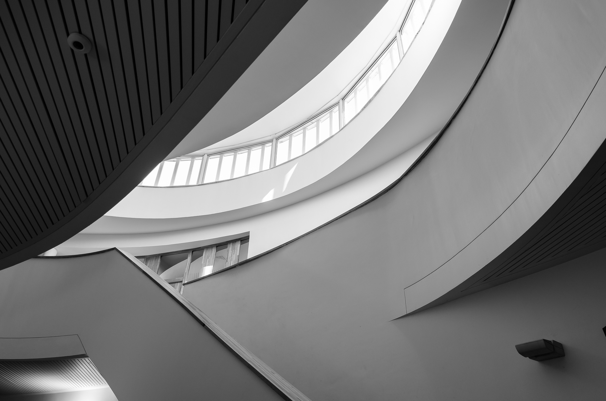 Fotografía de arquitectura interior Universidad Adolfo Ibáñez